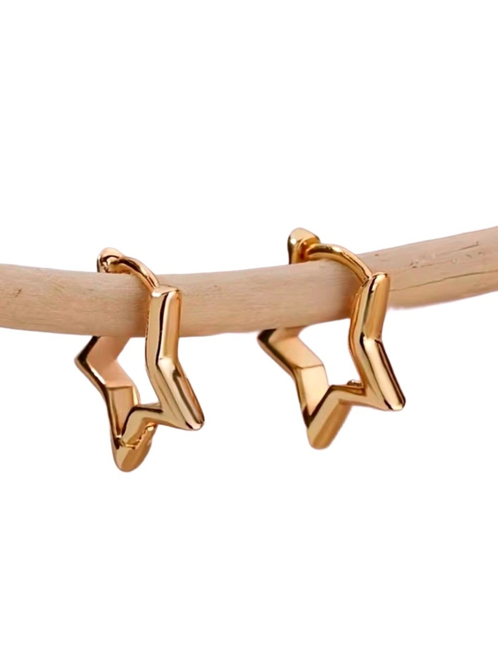 New -Simple but Elegant Gold Star Outline Huggie Earrings